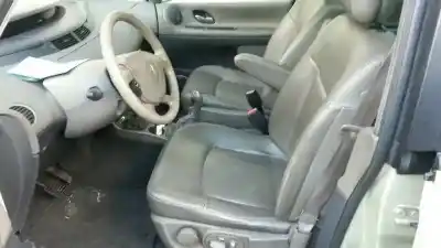 Здавання транспортного засобу renault espace iv (jk0/1_) 3.0 dci (jk0j jk0v) року 2004 потужний p9x701