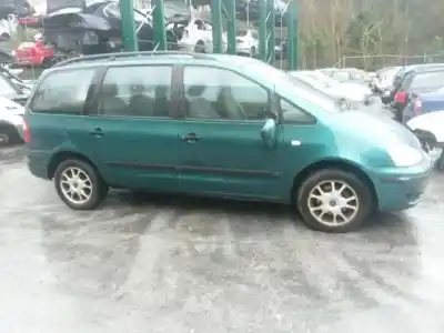 Véhicule à la ferraille ford galaxy (vy) trend de l'année 2000 alimenté auy