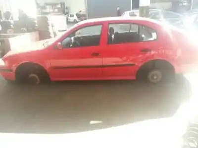 Verschrottungsfahrzeug skoda octavia berlina (1u2) 1.6 des jahres 1999 angetrieben 