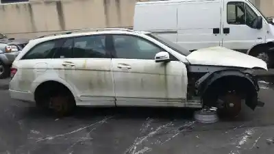 Здавання транспортного засобу mercedes-benz clase c (w204) berlina 2.2 cdi cat року 2007 потужний 651911