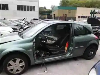 Scrapping Vehicle renault megane ii sedán (lm0/1_) 1.9 dci (lm0g lm1g lm2c) of the year 2002 powered f9q 800