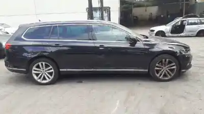 Veículo de Sucata volkswagen passat variant (3g5) sport bmt do ano 2017 alimentado crlb