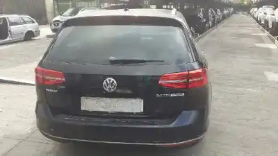 Veículo de Sucata volkswagen passat variant (3g5) sport bmt do ano 2017 alimentado crlb