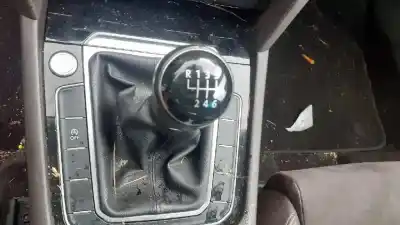 Veículo de Sucata volkswagen passat variant (3g5) sport bmt do ano 2017 alimentado crlb