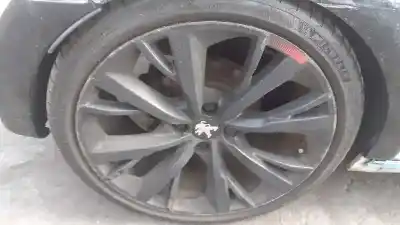 Здавання транспортного засобу peugeot 208 gti року 2017 потужний 5g04