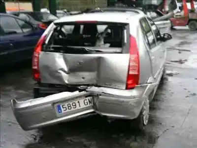 Veículo de Sucata TATA INDICA IDI do ano 2010 alimentado DICOR05
