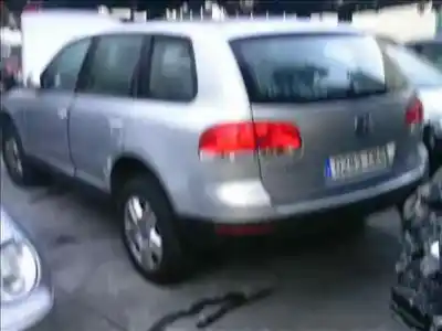 Здавання транспортного засобу VOLKSWAGEN TOUAREG (7LA, 7L6, 7L7) 3.2 V6 року 2002 потужний AZZ