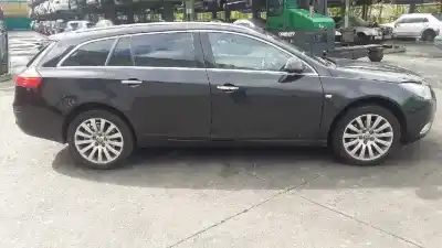 Sloopvoertuig opel insignia sports tourer cosmo van het jaar 2009 aangedreven a20dth