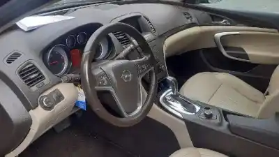 Sloopvoertuig opel insignia sports tourer cosmo van het jaar 2009 aangedreven a20dth