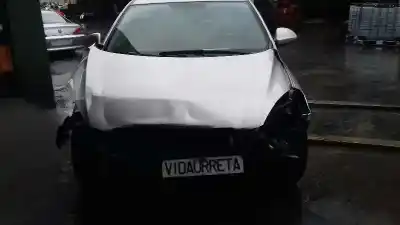 Veículo de Sucata KIA CEE´D Concept do ano 2008 alimentado G4FA