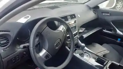 Здавання транспортного засобу lexus                                              is200 (ds2/is2)                                                                                                                                                                                                                                            250 v6 року 2011 потужний 4gr