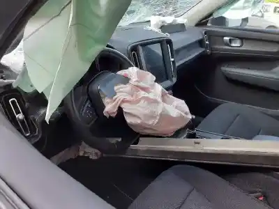 Scrapping Vehicle volvo xc 40 basis 2wd of the year 2018 powered d4204t16