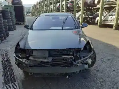 Véhicule à la ferraille opel insignia berlina cosmo de l'année 2010 alimenté a20dth