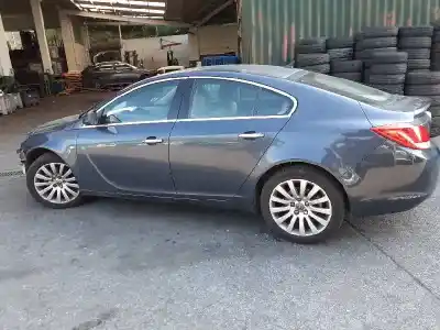 Véhicule à la ferraille opel insignia berlina cosmo de l'année 2010 alimenté a20dth