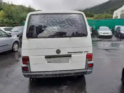 Véhicule à la ferraille volkswagen california t4 camper (7dj, 7dk, 70j) 2.4 d de l'année 1998 alimenté aja