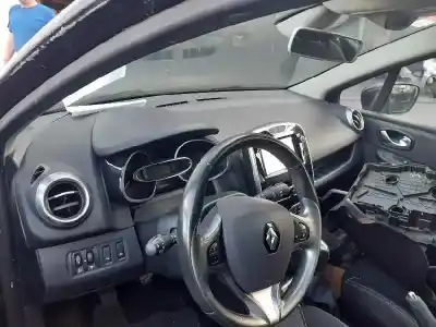 Veicolo di demolizione renault clio iv technofeel dell'anno 2015 alimentato h4b408