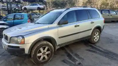 Véhicule à la ferraille VOLVO                                              XC90 I (275)                                                                                                                                                                                                                                               D5 AWD                                                                                                                                                                                                                                                     de l'année 2004 alimenté D5244T