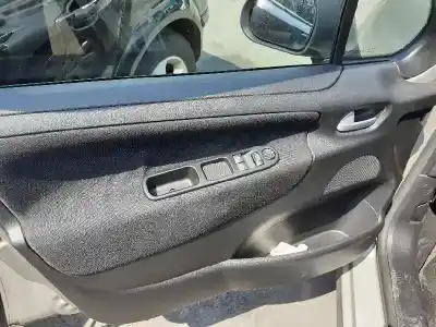 Scrapping Vehicle peugeot 207 sw confort of the year 2009 powered 8fs