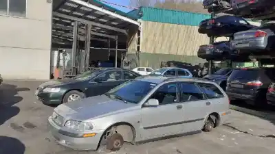 Scrapping Vehicle VOLVO                                              V40 FAMILIAR                                                                                                                                                                                                                                               1.8 CAT (1834 cm3)                                                                                                                                                                                                                                         of the year 2000 powered B4184S2
