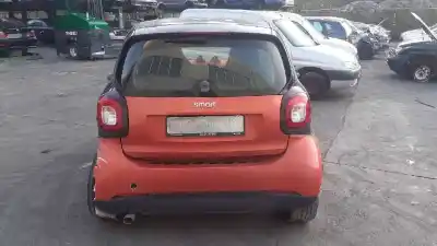 Veicolo di demolizione smart fortwo coupe basis (52kw) (453.342) dell'anno 2015 alimentato h4d