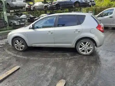 Scrapping Vehicle kia cee´d active of the year 2008 powered d4fb