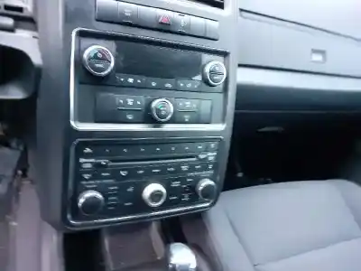 Vehicul casat dodge journey se al anului 2009 alimentat bwd