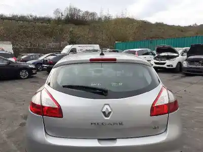 Veículo de Sucata renault megane iv berlina 5p business do ano 2013 alimentado 