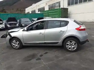 Veículo de Sucata renault megane iv berlina 5p business do ano 2013 alimentado 