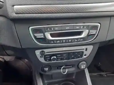 Veículo de Sucata renault megane iv berlina 5p business do ano 2013 alimentado 