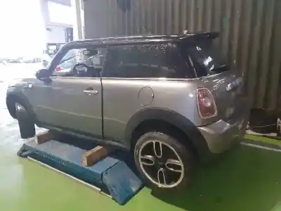 Здавання транспортного засобу mini mini (r56) cooper року 2009 потужний n12b16a