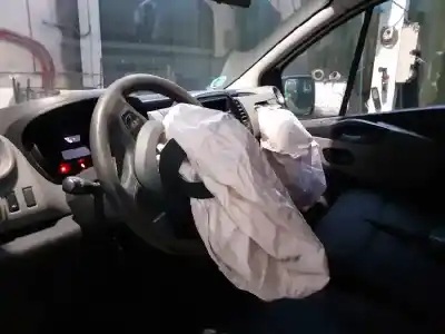 Veículo de Sucata renault trafic combi combi 9 l1h1 2.8t (8/9 plazas) do ano 2016 alimentado r9m452