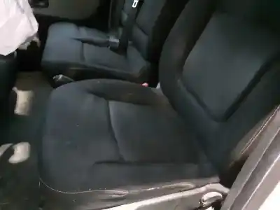 Veículo de Sucata renault trafic combi combi 9 l1h1 2.8t (8/9 plazas) do ano 2016 alimentado r9m452