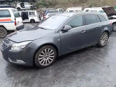 Sloopvoertuig OPEL INSIGNIA SPORTS TOURER Cosmo van het jaar 2010 aangedreven A20DTH
