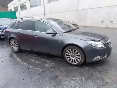 Veículo de Sucata opel insignia sports tourer cosmo do ano 2010 alimentado a20dth