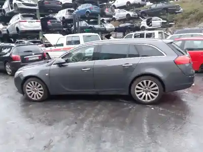 Veículo de Sucata opel insignia sports tourer cosmo do ano 2010 alimentado a20dth