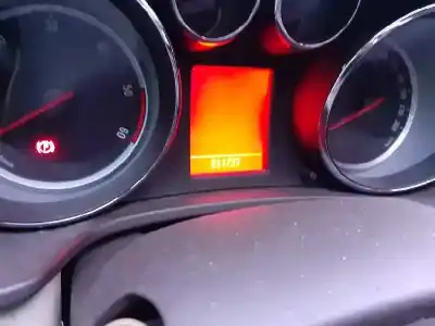 Veículo de Sucata opel insignia sports tourer cosmo do ano 2010 alimentado a20dth