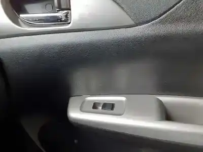 Veicolo di demolizione subaru impreza g12 classic dell'anno 2010 alimentato ee20