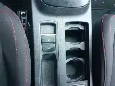 Veículo de Sucata ford focus turn. (cb8) st line tdci do ano 2018 alimentado 