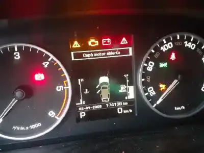 Здавання транспортного засобу land rover discovery 4 tdv6 hse року 2010 потужний 276dt