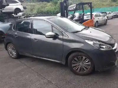 Veículo de Sucata peugeot 208 i (ca_, cc_) 1.2 vti 82 do ano 2016 alimentado hm01
