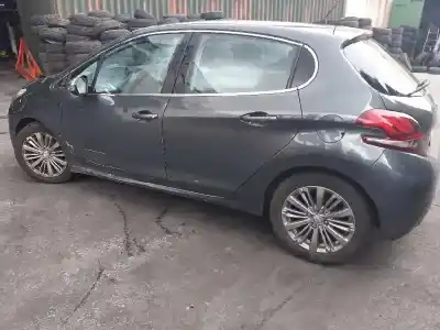 Veículo de Sucata peugeot 208 i (ca_, cc_) 1.2 vti 82 do ano 2016 alimentado hm01