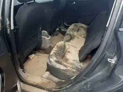 Veículo de Sucata peugeot 208 i (ca_, cc_) 1.2 vti 82 do ano 2016 alimentado hm01