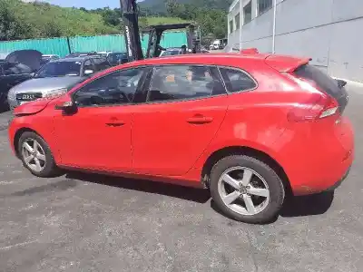 Scrapping Vehicle volvo v40 r-design of the year 2015 powered d4162t