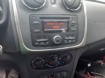 Veículo de Sucata dacia sandero ambiance do ano 2015 alimentado h4b b4