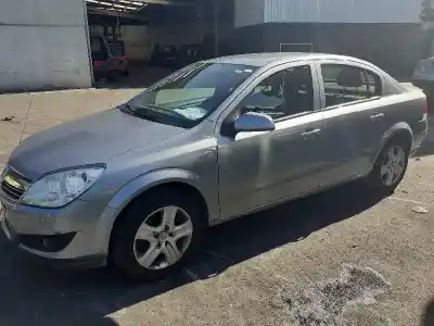 Утилизация автомобиля OPEL ASTRA H SEDÁN (A04) 1.6 (L69) года 2008 питание Z 16 XEP