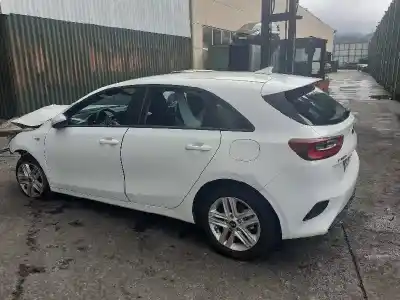 Veículo de Sucata kia ceed business do ano 2021 alimentado g3le