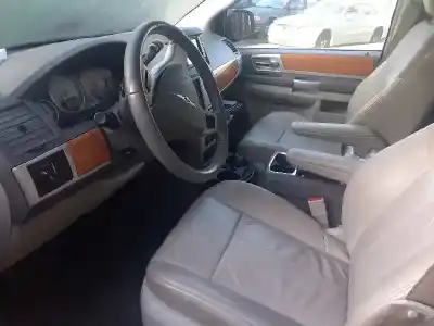 Vehicul casat chrysler grand voyager limited al anului 2008 alimentat vm64c