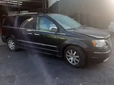 Vehicul casat chrysler grand voyager limited al anului 2008 alimentat vm64c