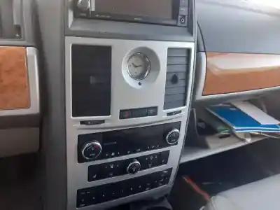 Vehicul casat chrysler grand voyager limited al anului 2008 alimentat vm64c