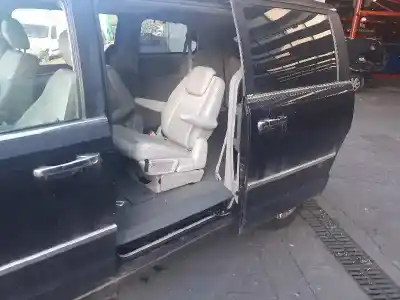 Vehicul casat chrysler grand voyager limited al anului 2008 alimentat vm64c
